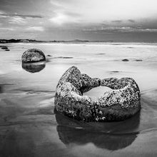 Load image into Gallery viewer, Stewart Nimmo, Nimmo Photography, Limited Edition, Photography, Fine Art, Print, New Zealand, NZ, Landscape, Scenery, Black and White, BW, Otago, Moeraki Boulders, Beach, 